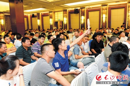 长沙现有约110家拍卖公司 二手车艺术品成拍卖主打