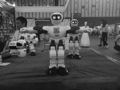 机器人展会：打造智能化与高科技“名片”
