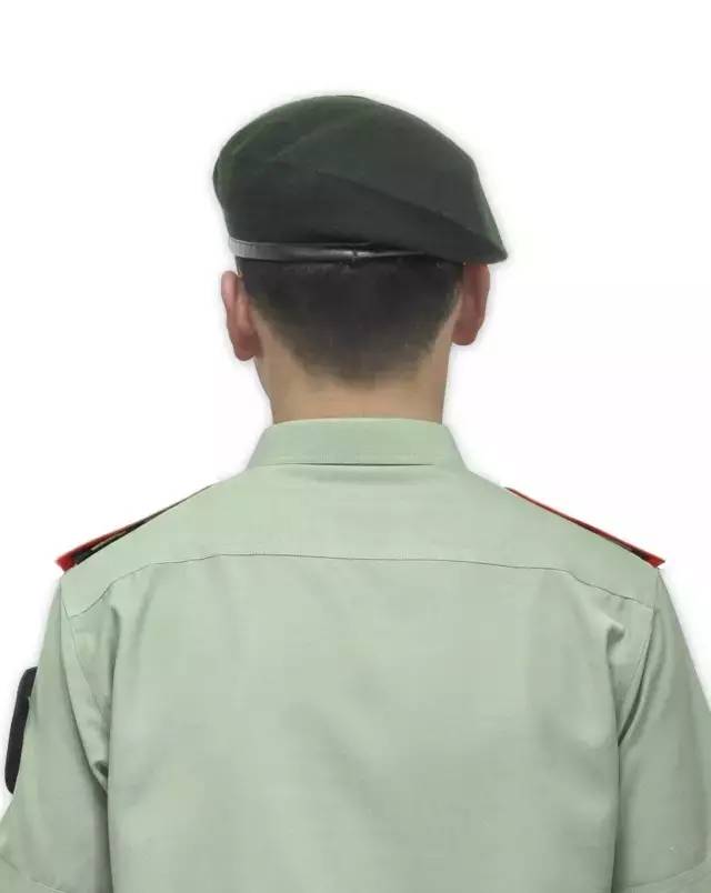 武警部队5月1日前全面配发16武警贝雷帽